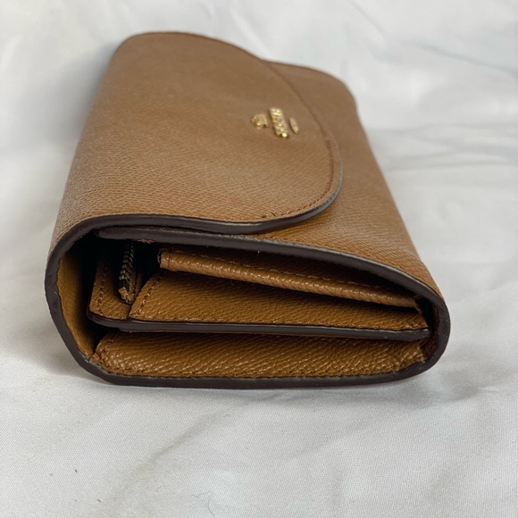 Tan Coach Wallet - Picture 5 of 5